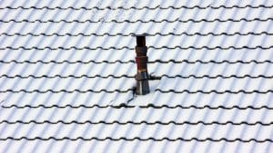 Read more about the article Flat Roof vs. Pitched Roof: Pros and Cons