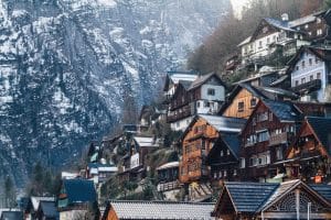 Read more about the article Best Roofing Materials For Cold Climate